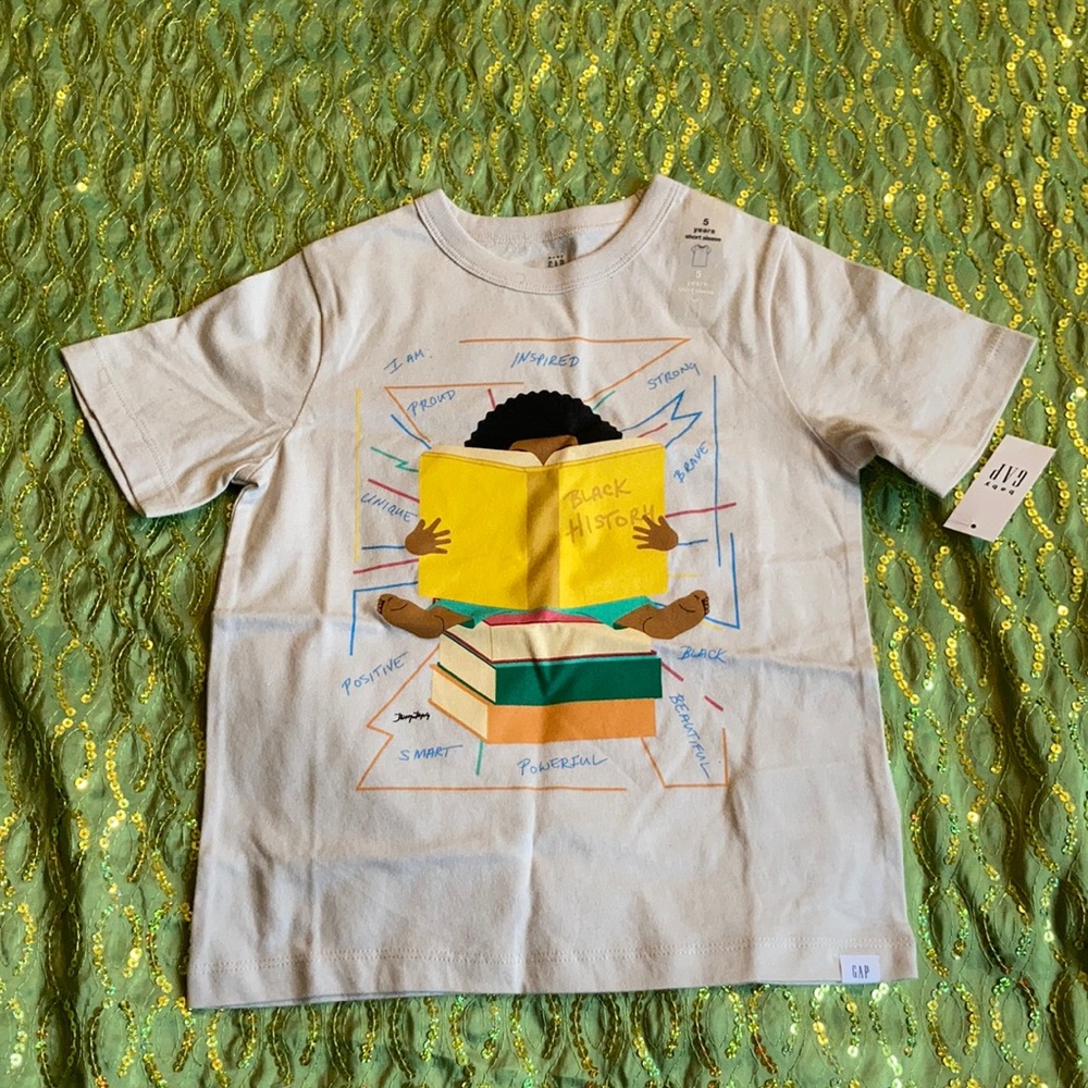 Kids Black History gap tshirt size 3y or 5y